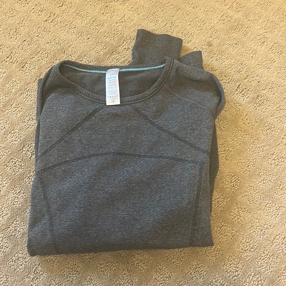 ivivva top